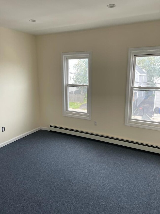 Bedroom 1 - 75 Union St