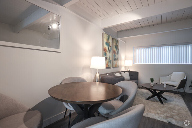 2BR, 1.5 BA-1100 SF - Culver Townhomes