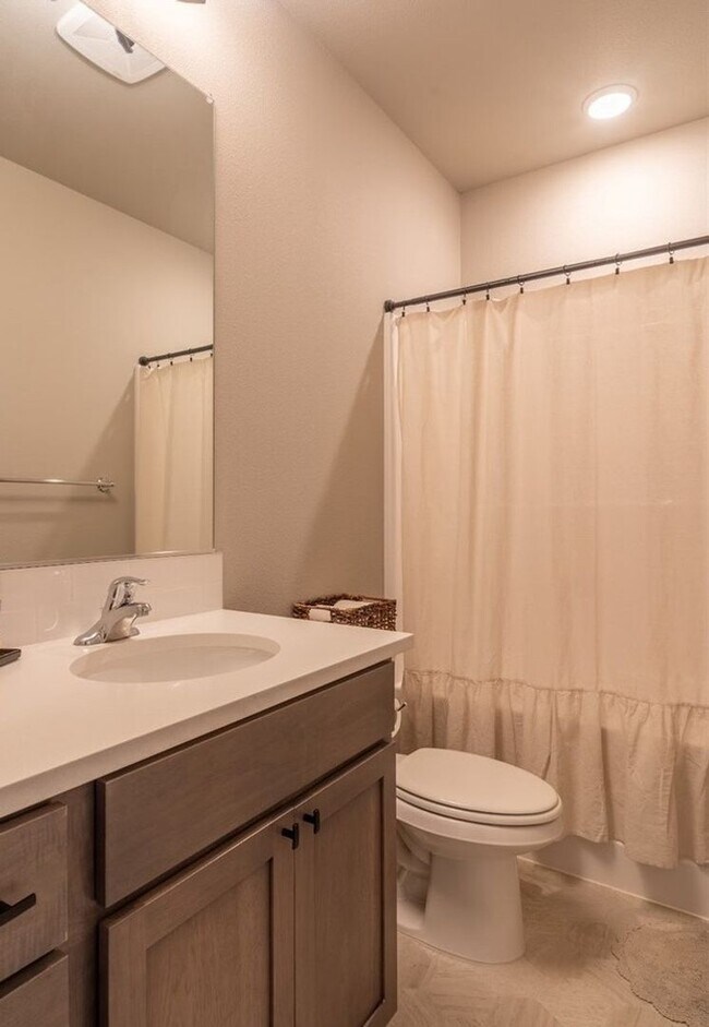 Foto del edificio - 3 Bedroom Home for Rent