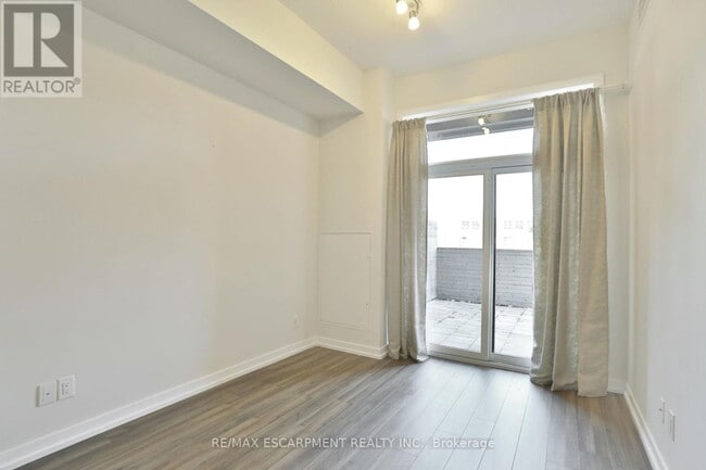 Building Photo - 457 Plains Rd E