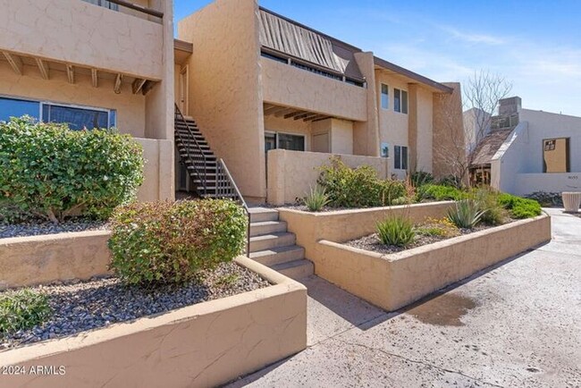 Foto del edificio - Single Level 3 bedroom Condo In Scottsdale!