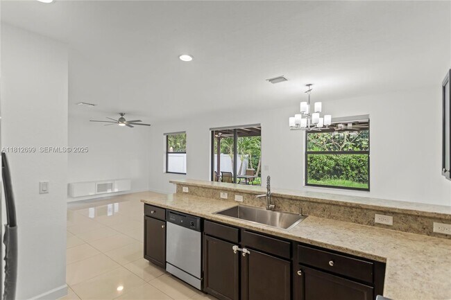 Foto del edificio - 3502 W 86th Terrace