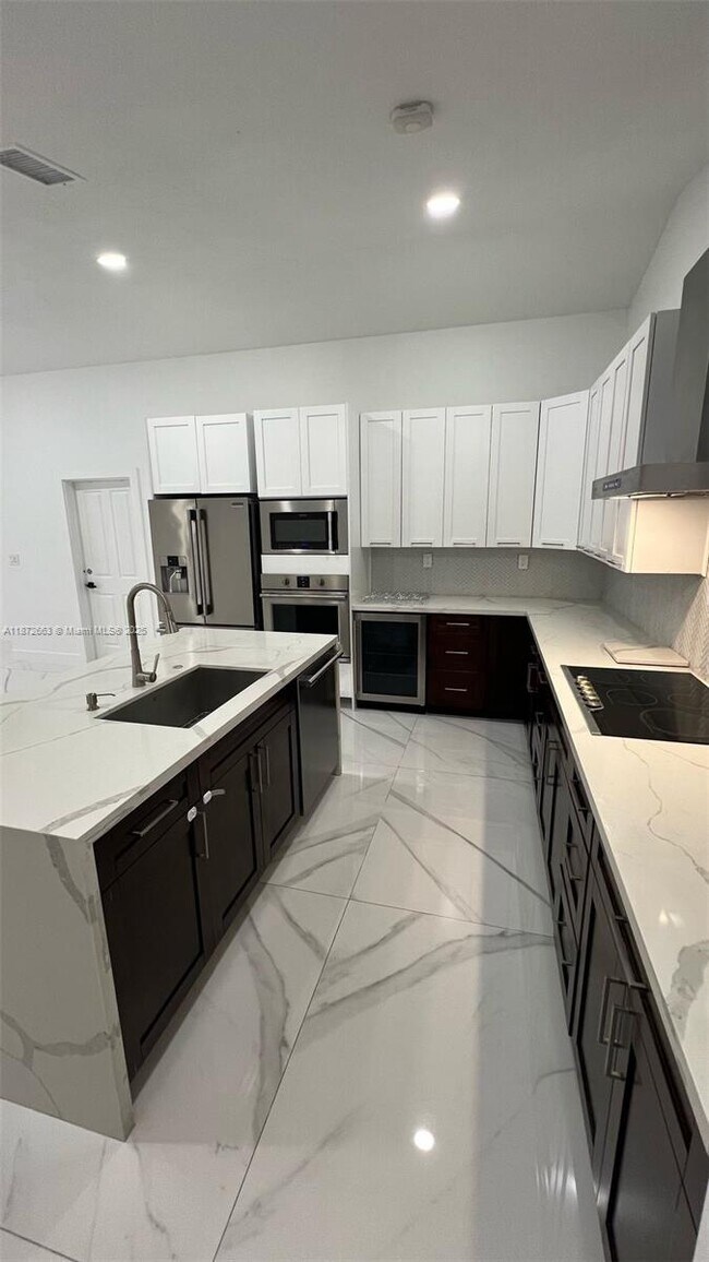 Building Photo - 14550 SW 166th Terrace