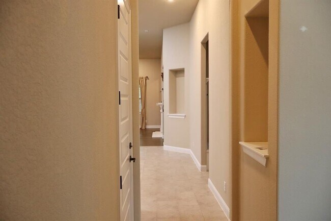 Foto del edificio - 1509 Highland Ridge Rd
