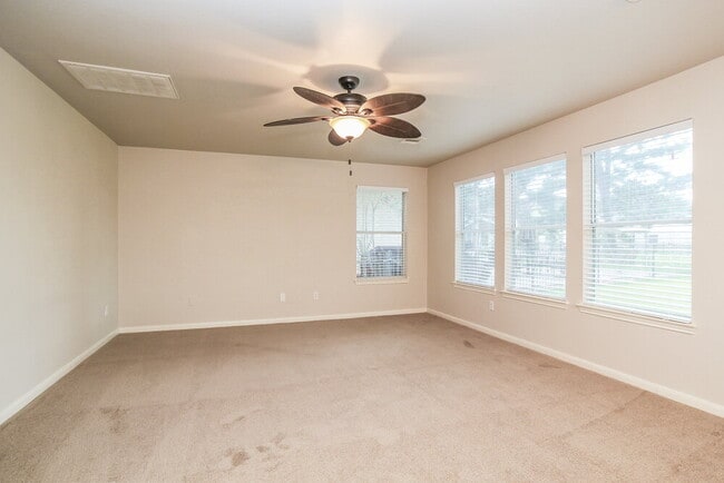 Building Photo - 14819 Olde Manor Ln