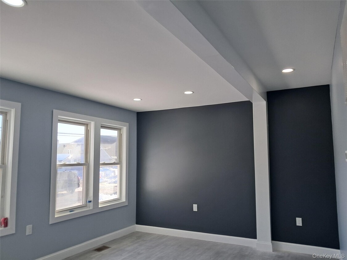 Building Photo - 160 Garfield Ave