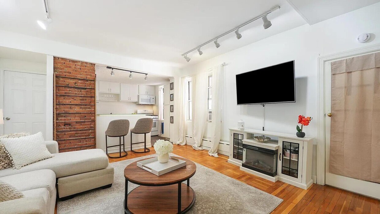 Foto principal - 875 JFK Blvd E