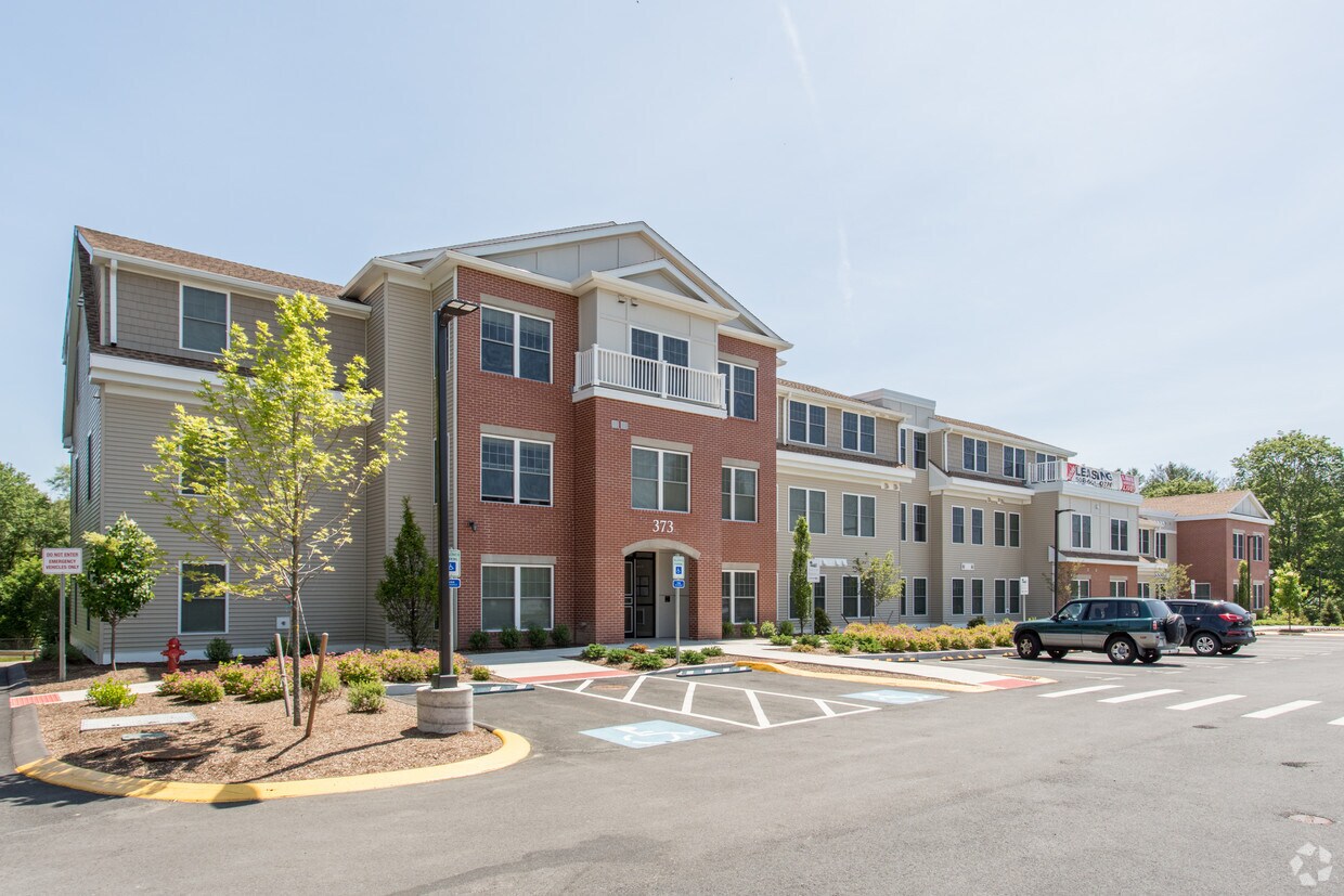 Commonwealth Residences Apartments Wayland, MA
