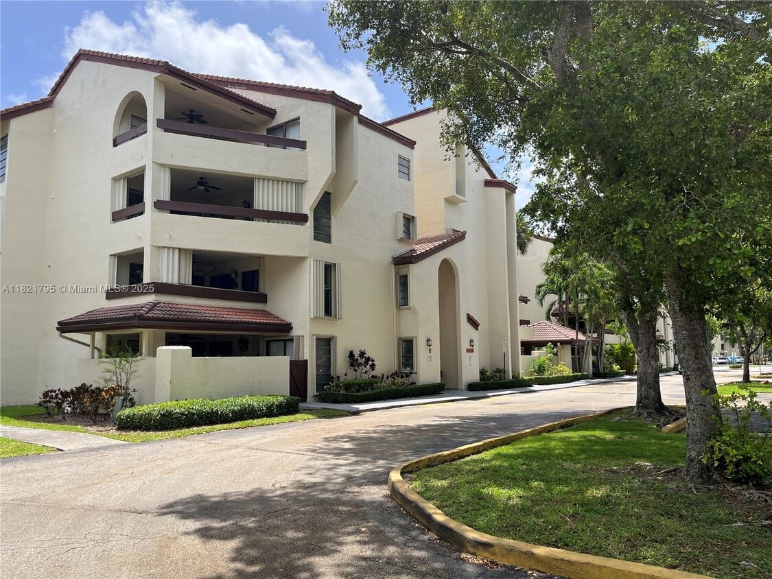 Primary Photo - 9030 SW 125th Ave