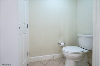Building Photo - 1362 Centre Ct Ridge Dr