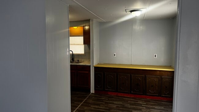 Building Photo - 215 Francis Ave