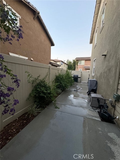 Building Photo - 3350 Hatten Ln