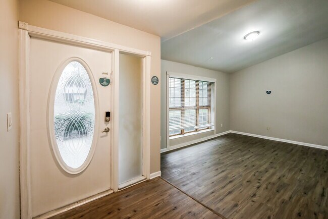 Building Photo - 3701 NW 7th Ct