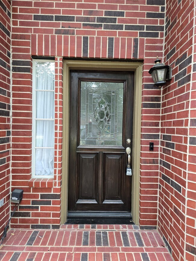 Foto del edificio - 12018 McKinney Falls Ln