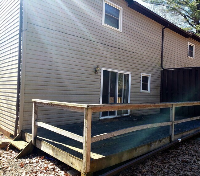 Building Photo - 3109 Evergreen Circle