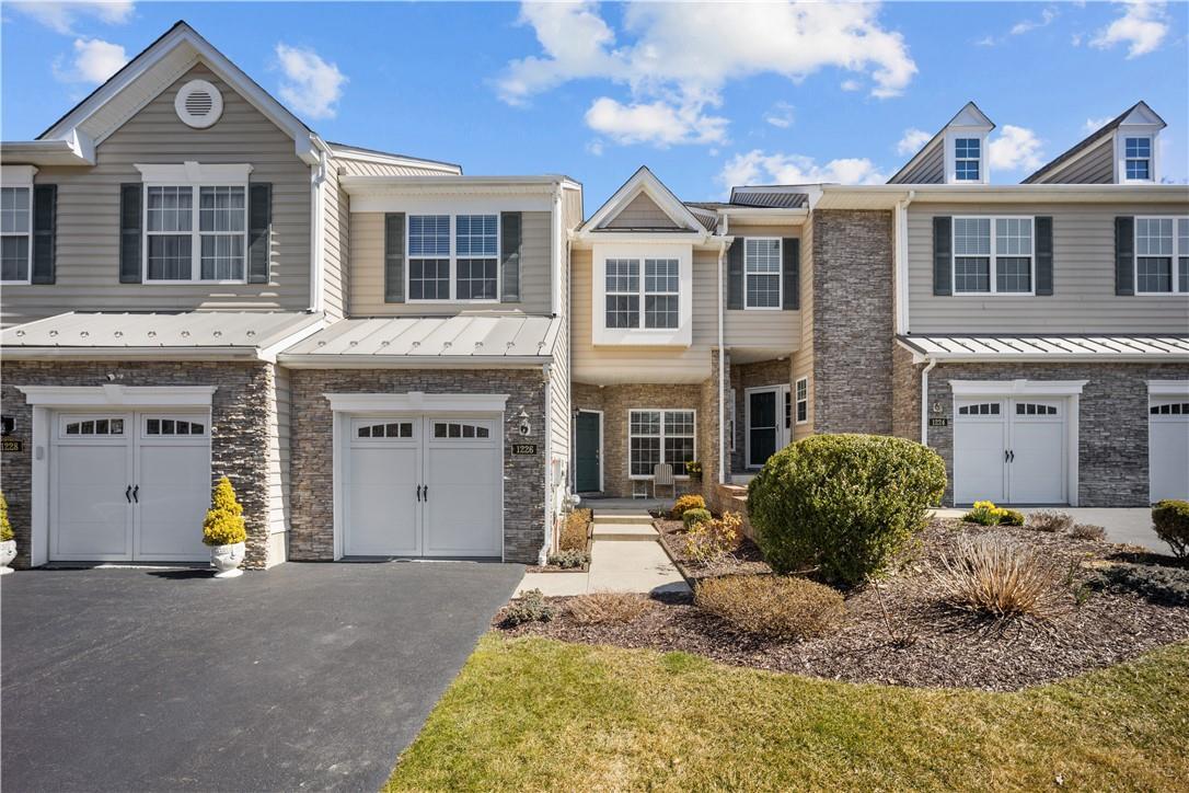 Primary Photo - 1226 Hustis Dr