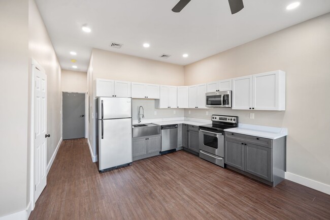 Building Photo - Capel Lofts