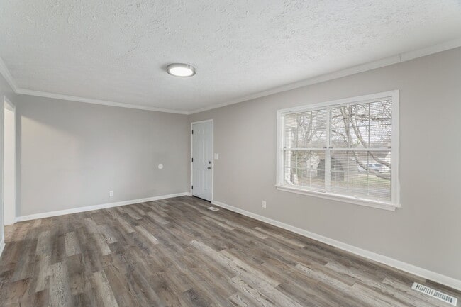 Building Photo - 2407 Webster Ct