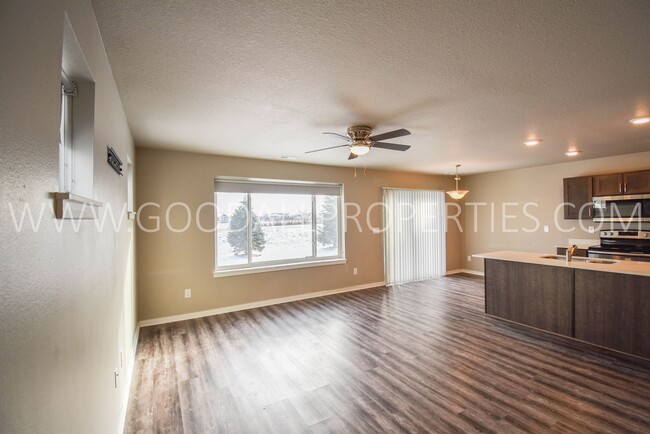 Foto del edificio - 3 Bedroom 2.5 Bathroom Home in Waukee