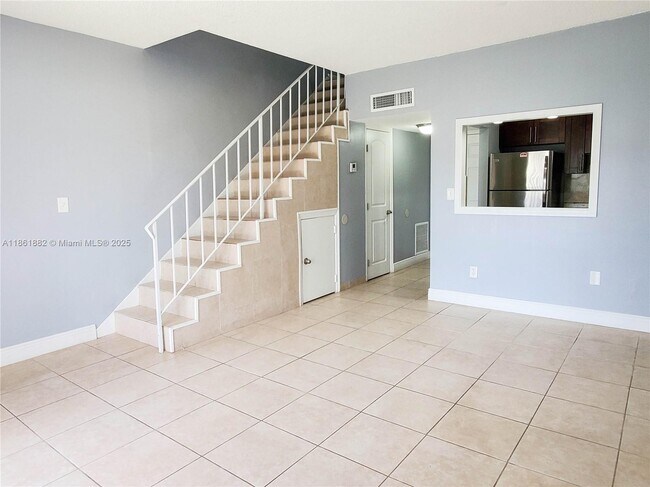 Foto del edificio - 1255 W 53rd St