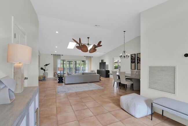 Building Photo - 13684 Exotica Ln