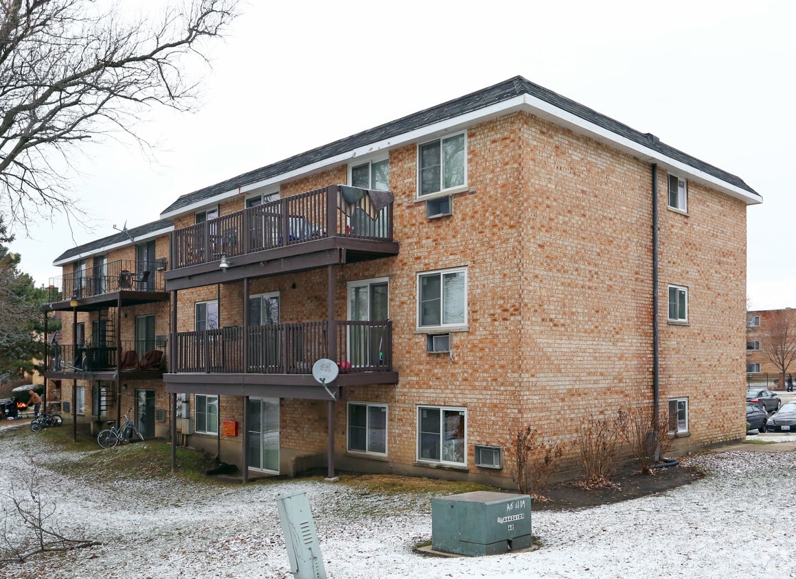Building Photo - 841-843 W College Blvd