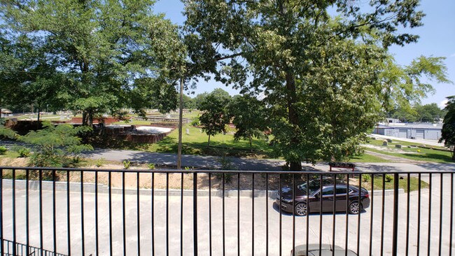 Building Photo - Recently Updated 2/1 Apartment in Austell