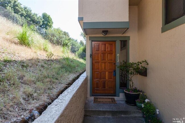 Building Photo - 812 S Eliseo Dr