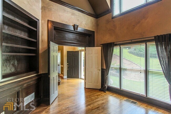 Foto del edificio - 145 Rebel Rise