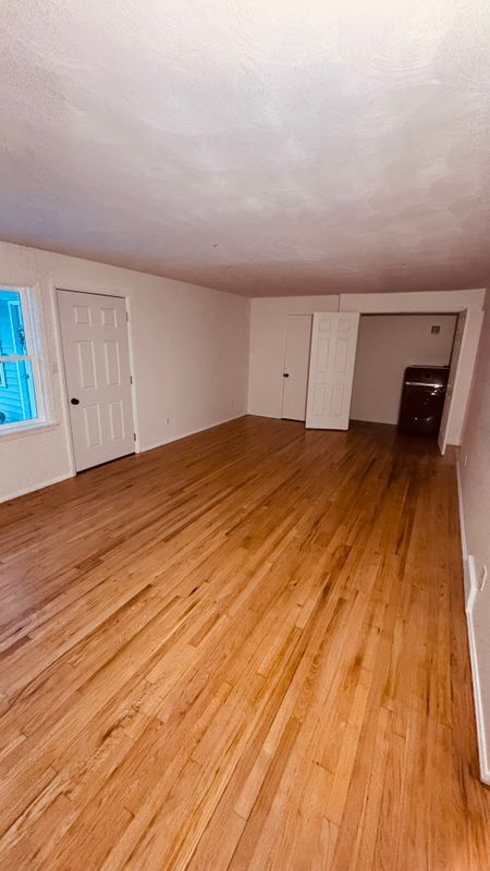 Building Photo - 42 Young Ave