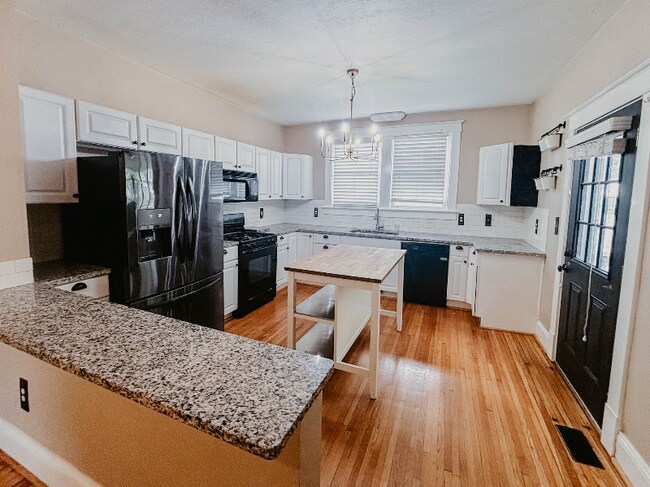 Foto del edificio - 238 Cleveland Ave