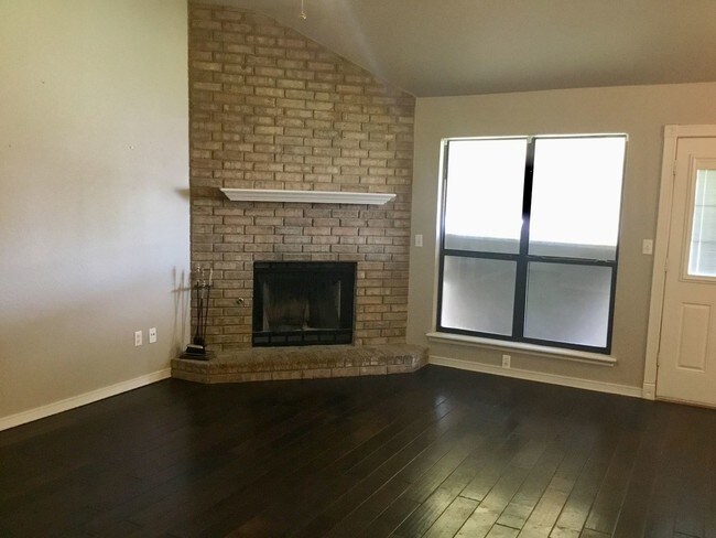Foto del edificio - 3 br, 2 bath House - 213 Chanda Lane