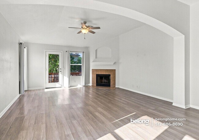 Foto del edificio - 4800 Fort Moultrie Ln