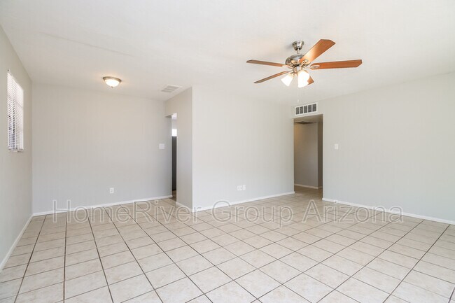 Building Photo - 101 E Paseo Way