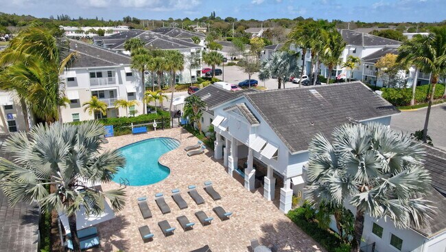 Foto del edificio - 3611 High Ridge Rd