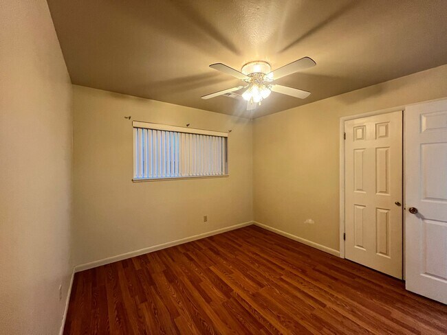 Building Photo - 1708 Theodore Dr