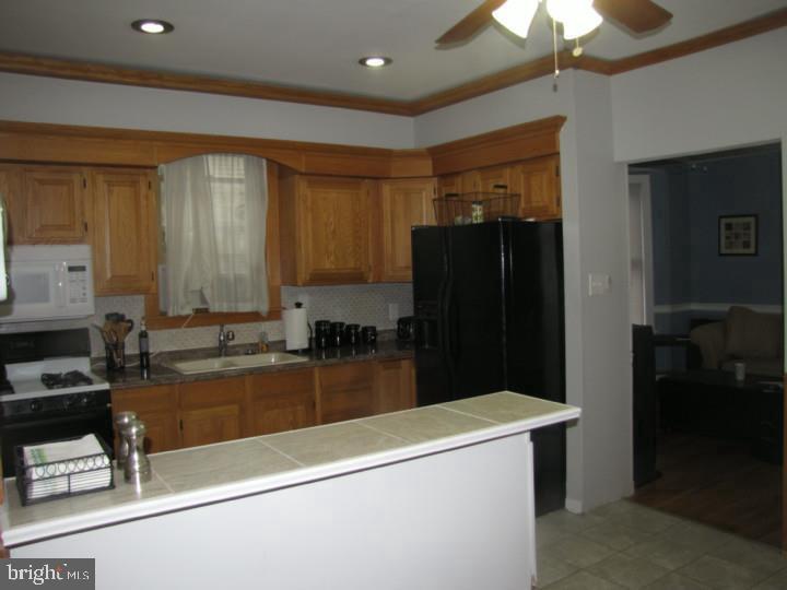 Primary Photo - 2800 2 N Centre St