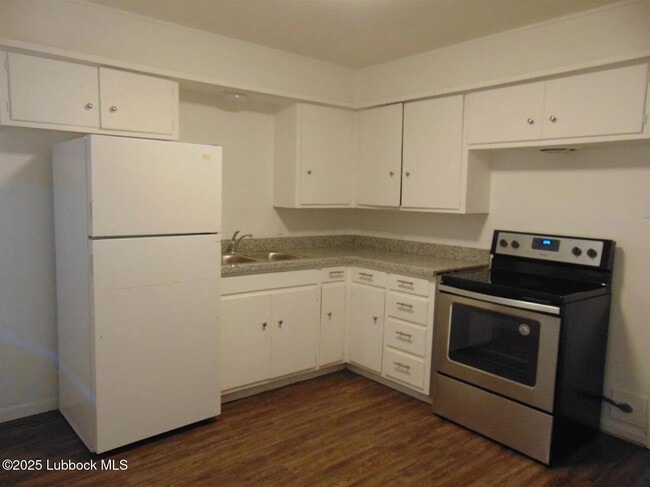 Building Photo - 2406 46th St