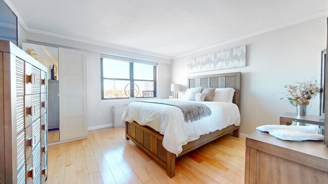 Foto del edificio - 8 Whittier Pl