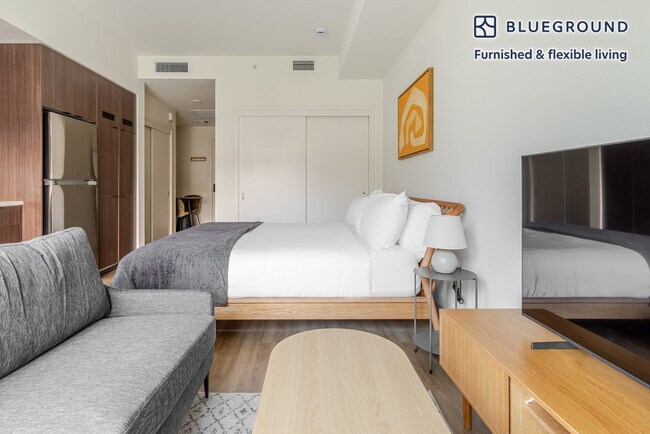 Building Photo - 100 Callan Ave