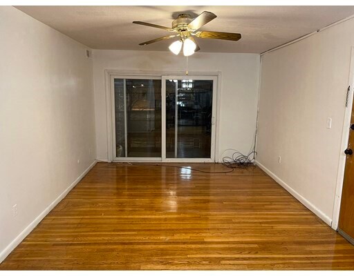 Primary Photo - 800 Hyde Park Ave