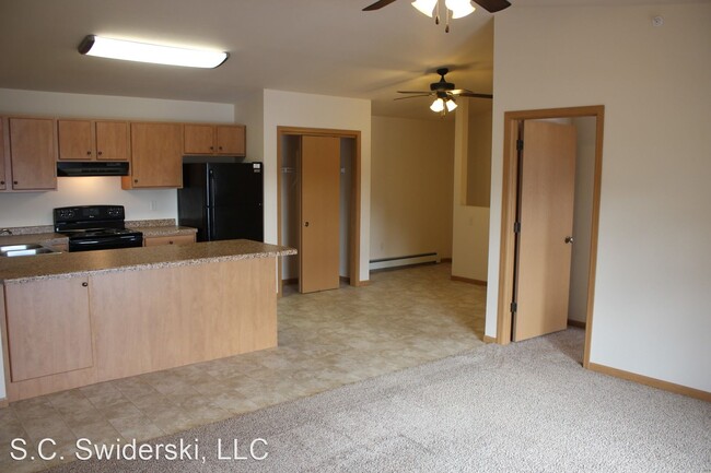 Building Photo - 5803-5909 Weston Meadows Pass