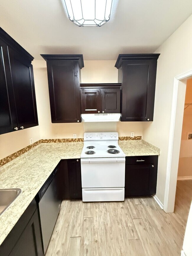 Building Photo - The Preserve at Temple Terrace