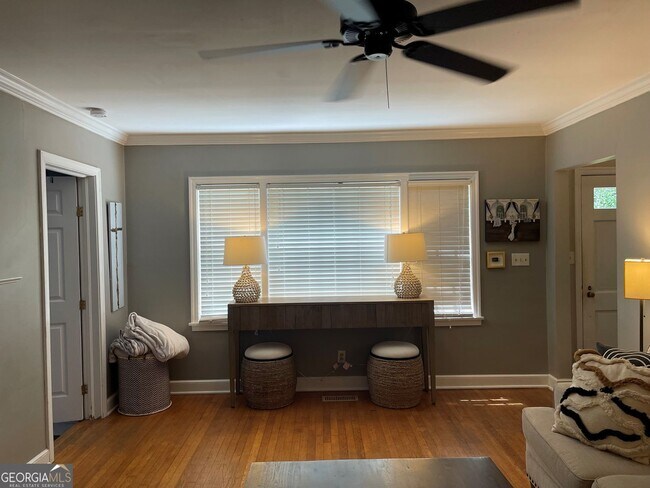 Foto del edificio - 3538 Kingsboro Rd NE