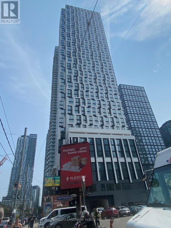 Building Photo - 252-4252 Church St
