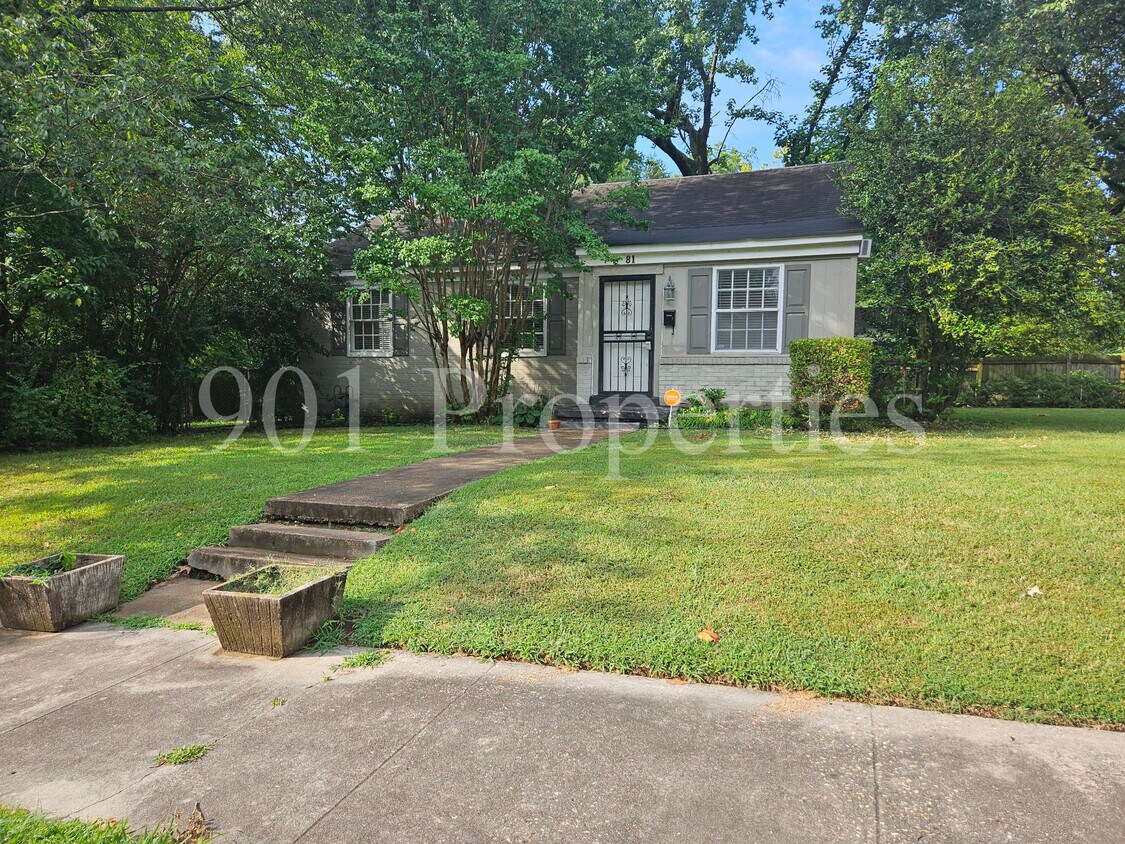 Foto principal - 81 S Larchmont Dr