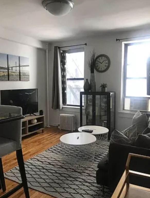 Building Photo - 1 bedroom in New York NY 10128