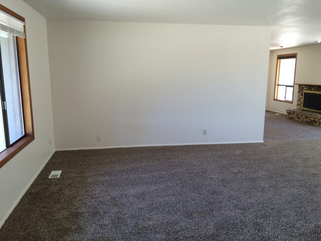 Foto del edificio - 3bed 2 bath House For Rent!
