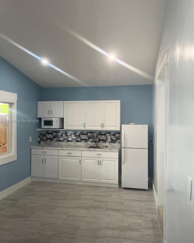 Foto del edificio - 9650 SW 163rd St