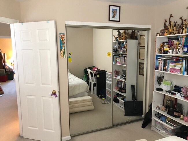 2do dormitorio - 103 Capella Ct